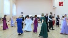 В ДК «Родина» прошел бал исторических танцев для пенсионеров