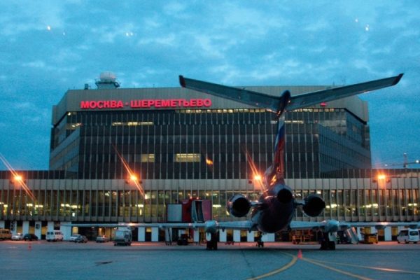 Автомобильное движение вокруг аэропорта Шереметьево на три месяца сделают односторонним