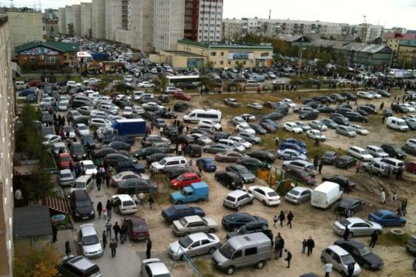 Дефицит парковок в Подмосковье - 280 тысяч машино-мест