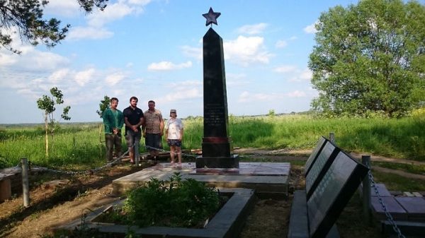 ОНФ обратил внимание властей на отсутствие дороги к Братской могиле в Теребетово