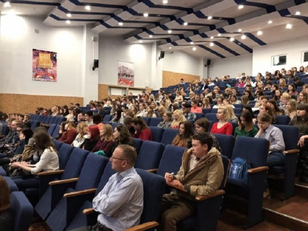 Порядка 500 студентов из Подмосковья прошли курс подготовки тьюторов при поддержке ОНФ