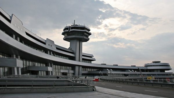 Минский аэропорт сохранил схему обслуживания пассажиров из России