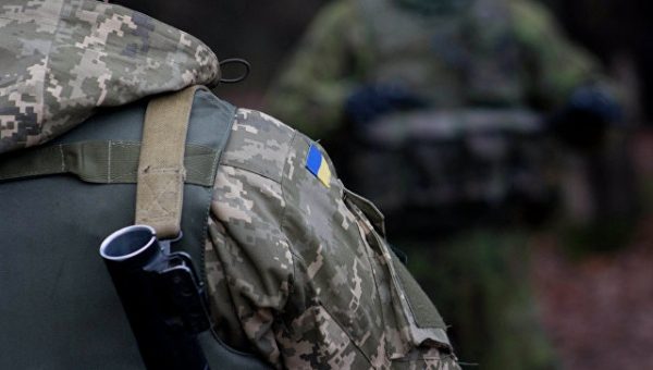 Порошенко: альтернативой Минску-2 для Киева может быть отказ от Донбасса