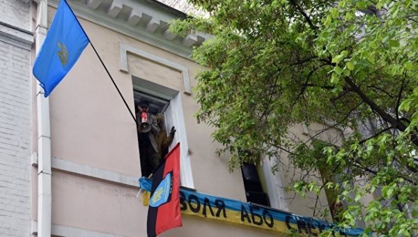 Украинские националисты намерены требовать отставки Авакова