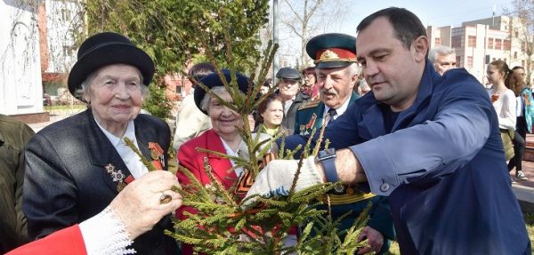 Депутаты Мособлдумы приняли участие в акции «Лес Победы»