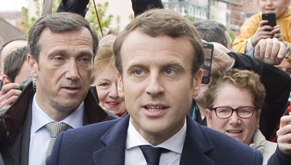 Опрос: 62% французов благосклонно относятся к Макрону