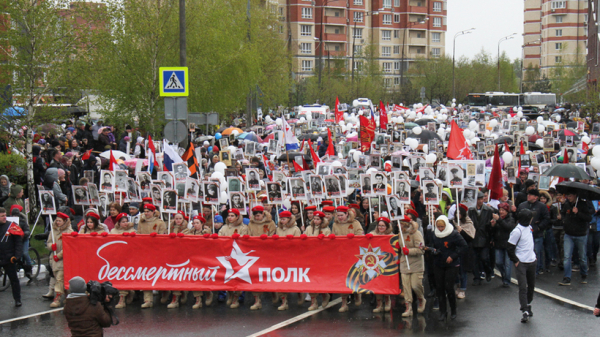 Свыше 450 тыс. человек участвовали в шествиях «Бессмертного полка» в Подмосковье