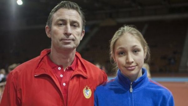 Школьница из Химок установила рекорд России среди юниоров в прыжке с шестом