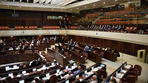 В парламенте Израиля обсуждают сокращение выплат палестинцам на $300 млн