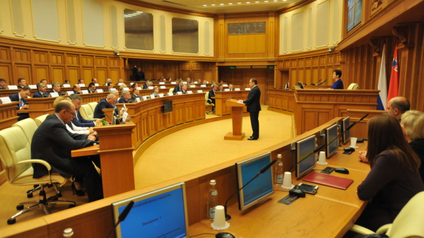 Депутаты Мособлдумы приняли в I чтении законопроект о праздничных датах в области