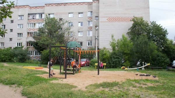Новую детскую площадку оборудовали в Ивантеевке по просьбе жителей