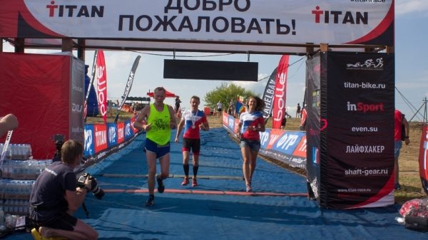 Более 700 спортсментов приняли участие в соревнованиях по триатлону в Зарайске