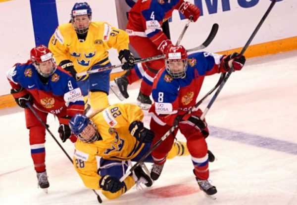 Женская сборная России по хоккею заняла третье место на Турнире четырех наций