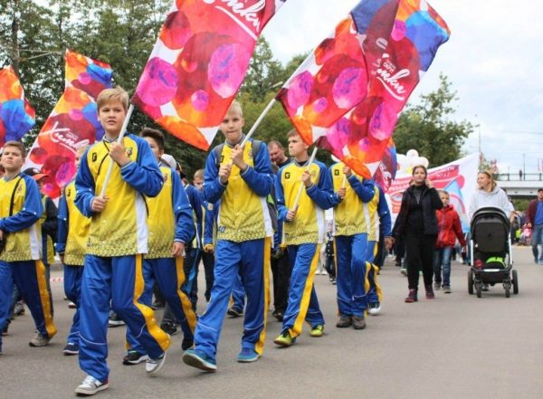 Спортивный актив округа принял участие в праздничном шествии