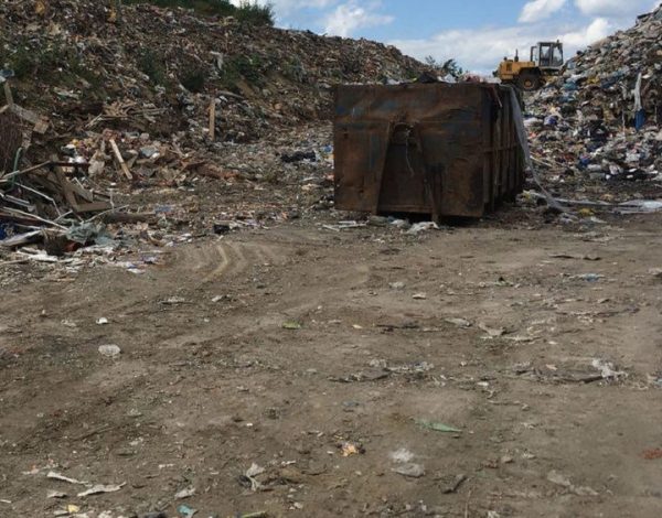Минэкологии добивается приостановки деятельности сергиево-посадской компании за навалы мусора