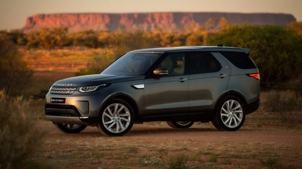 Land Rover Discovery получил новые опции и турбодизель