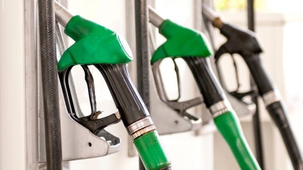 Повышение акцизов на бензин и дизтопливо с 1 января 2018 утверждено Госдумой
