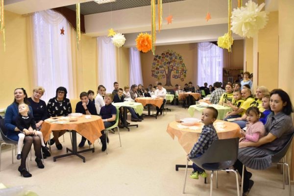Лучшие шеф-повара России провели мастер-класс для воспитанников центра «Вера» в Химках