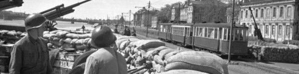 Ровно 75 лет назад была прорвана блокада Ленинграда 
 