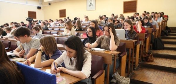 Линара Самединова: В учебных учреждениях необходимо ввести систему наставничества