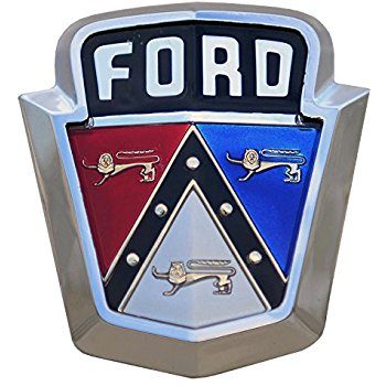Почему на логотипе старых моделей марки Ford изображались три льва