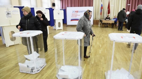 В Подмосковье на 18:00 явка на выборах президента составила 56,46%