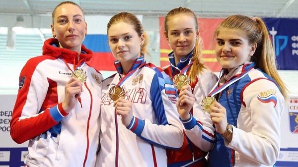 Подмосковные шпажистки стали первыми на чемпионате России по фехтованию