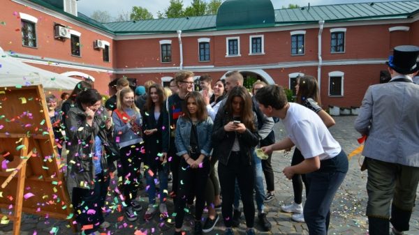 Музеи Подмосковья подготовят квесты и мастер-классы для выпускников школ