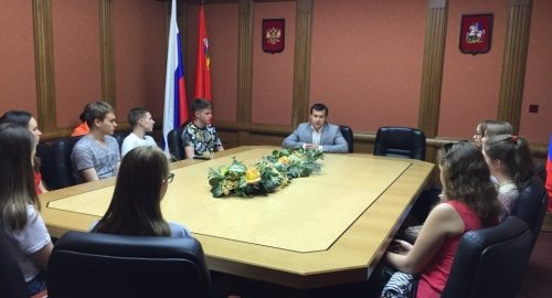 В Мособлдуме прошёл парламентский урок для школьников из Жуковского