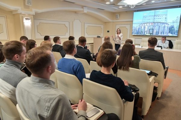  В Мособлдуме прошла образовательная лекция для молодых парламентариев