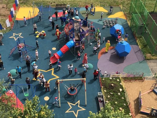 Порядка 90 детских площадок установили в Подмосковье в 2018 году