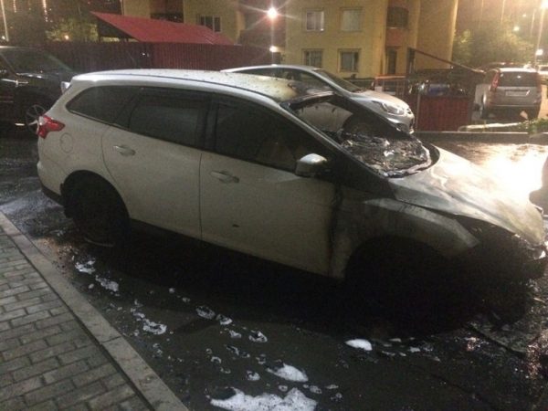 Жительнице Подрезкова подожгли автомобиль