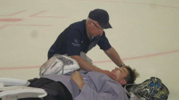 Практическая тренировка врачей скорой помощи прошла на ледовой арене в Мытищах