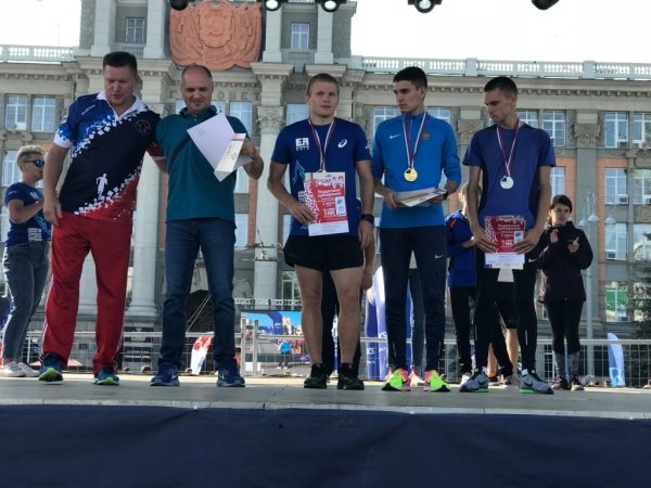 Химчанин стал чемпионом России в беге на 10 километров