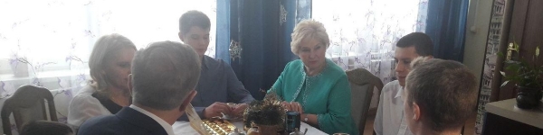 Лидия Антонова поздравила воспитанников приемных семей с Новым годом 
 