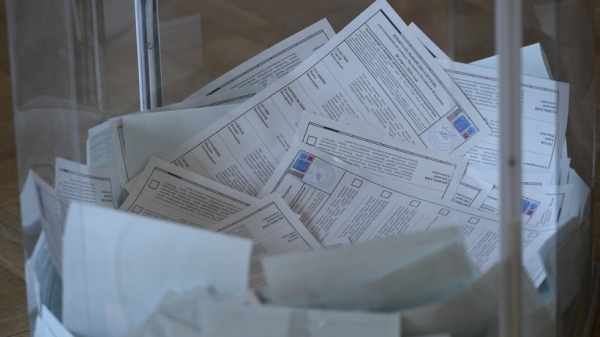 Явка на выборах в совет депутатов в Лосино-Петровском на 15.00 составила 9,67%
