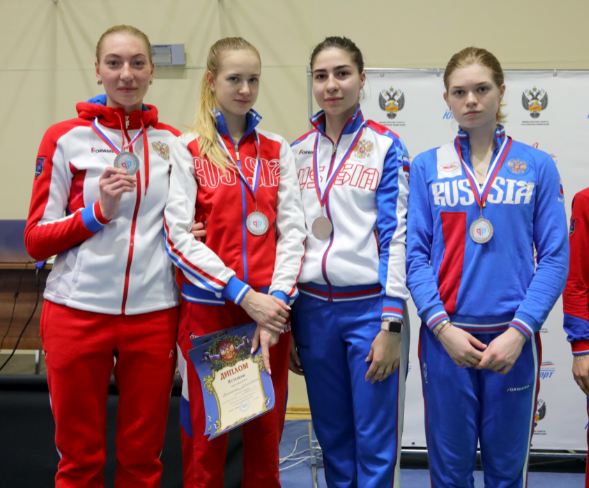 Отличные новости продолжают приходить из Сочи, где в эти дни сильнейшие фехтовальщики страны разыгрывают медали Кубка России