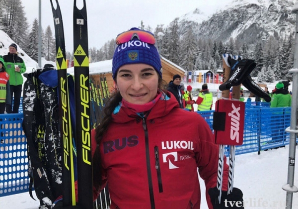 Наталья Непряева вышла на второе место в общем зачете Кубка мира по лыжным гонкам