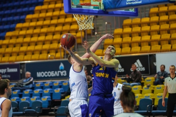 Команда баскетболистов из "Химки-2" вновь победила "Енисей-2" в домашнем матче в рамках Единой молодёжной Лиги ВТБ