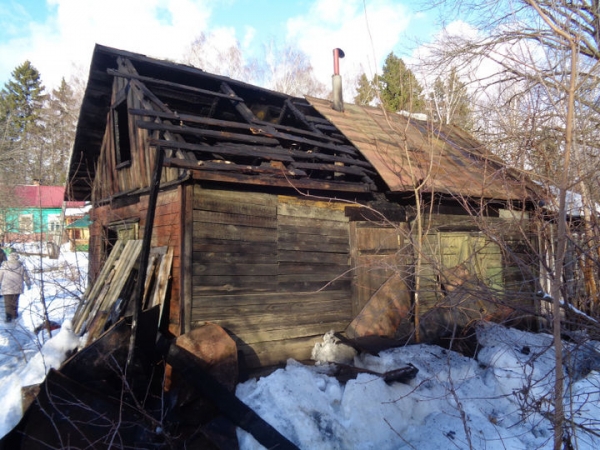 Кошкин дом в Сходне пострадал от огня 