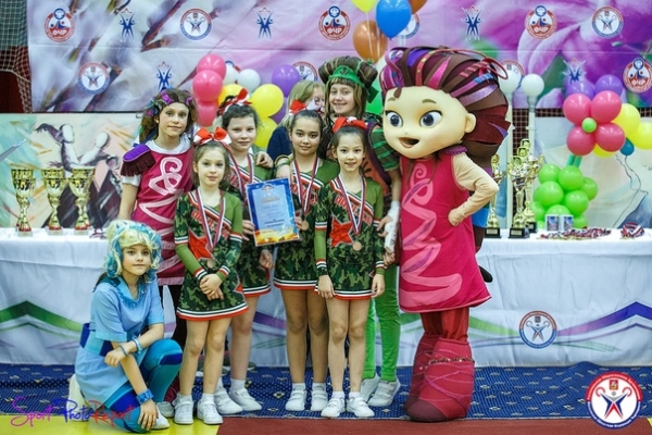 Не иначе как «Весенними лучиками» можно было назвать девчонок (и мальчишек тоже), которые выступали на Открытом Кубке Московской обл