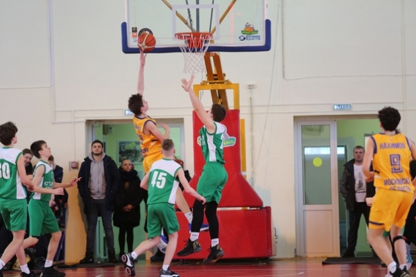Химчане вышли вперёд в Первенстве России по баскетболу среди юношей 2004 г