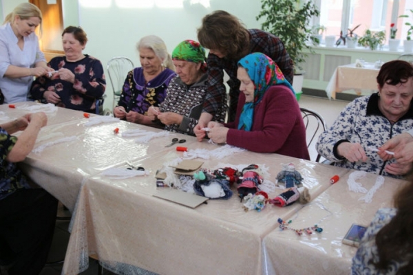 10 апреля для жителей города Химки состоится бесплатный мастер-класс по технике вязания ажурных шарфов