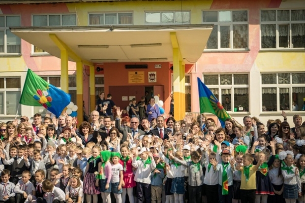 По всему Подмосковью сегодня началось строительство 50 школ по поручению губернатора Московской области А