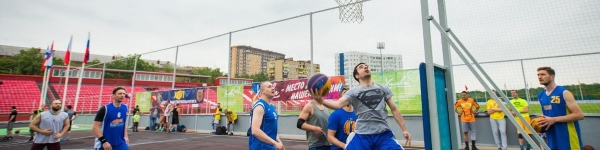 Тимофей Мозгов и Дмитрий Волошин открыли турнир по стритболу в Химках
 
