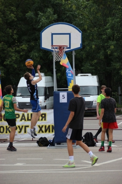 Звезда NBA Тимофей Мозгов открыл международный турнир по стритболу в Химках?
