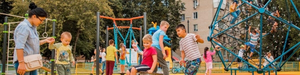 48 новых «Губернаторских» детских площадок установили в Подмосковье.
 