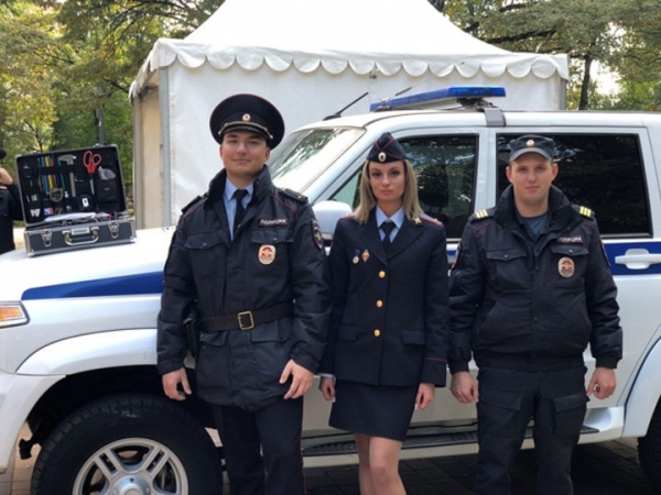 Полицейские УМВД России по г.о. Химки приняли участие в акции «Дети – наши будущее»