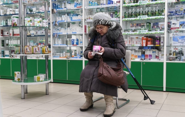 Опрос: каждый десятый россиянин экономит на лекарствах  
