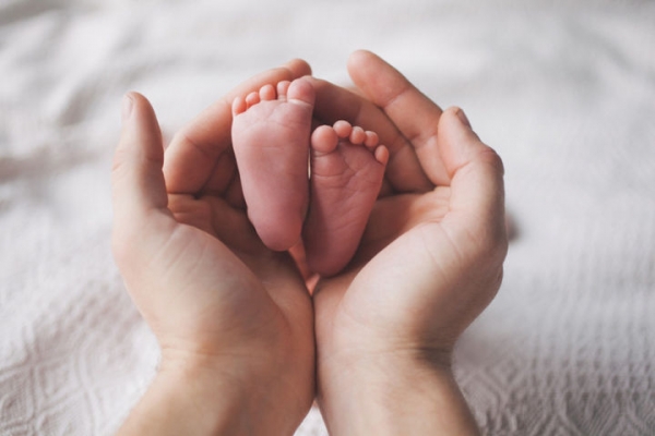 В Химках сотрудники опеки помогли молодой маме оставить новорожденного ребенка